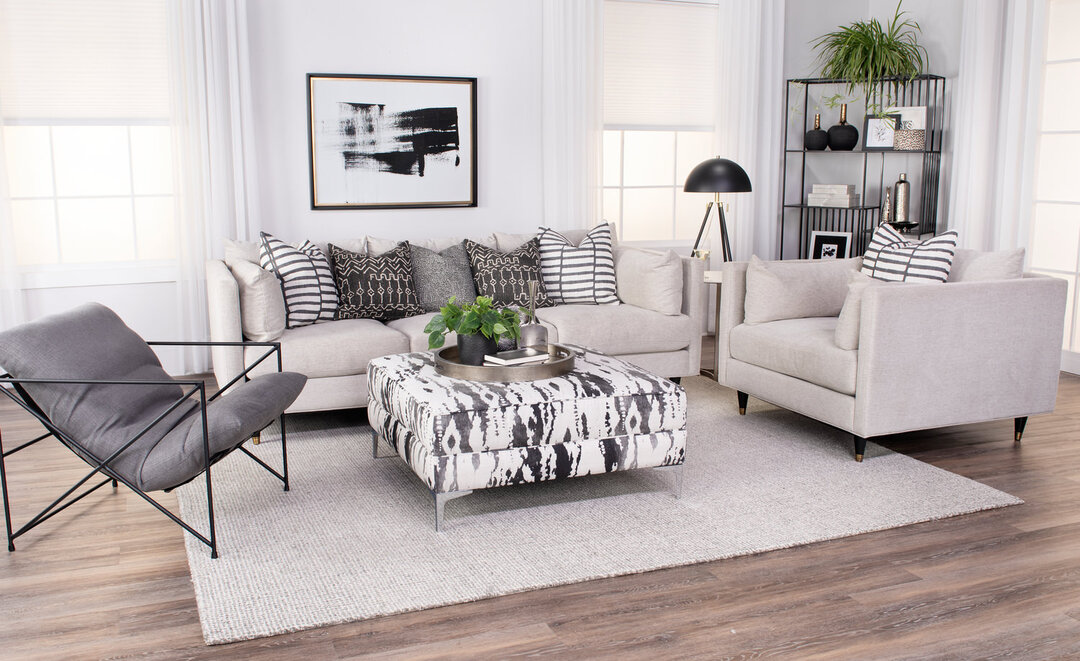 Pia II Estate Sofa Beauty