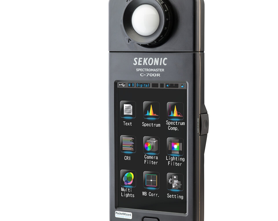 Color-Meter_C-700R-U_Desktop