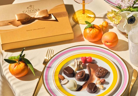 ゴディバ 本日限り グランプラス ヘリテージ 希少 ベルベット風呂敷付き グランプラス｜ゴディバ（GODIVA）